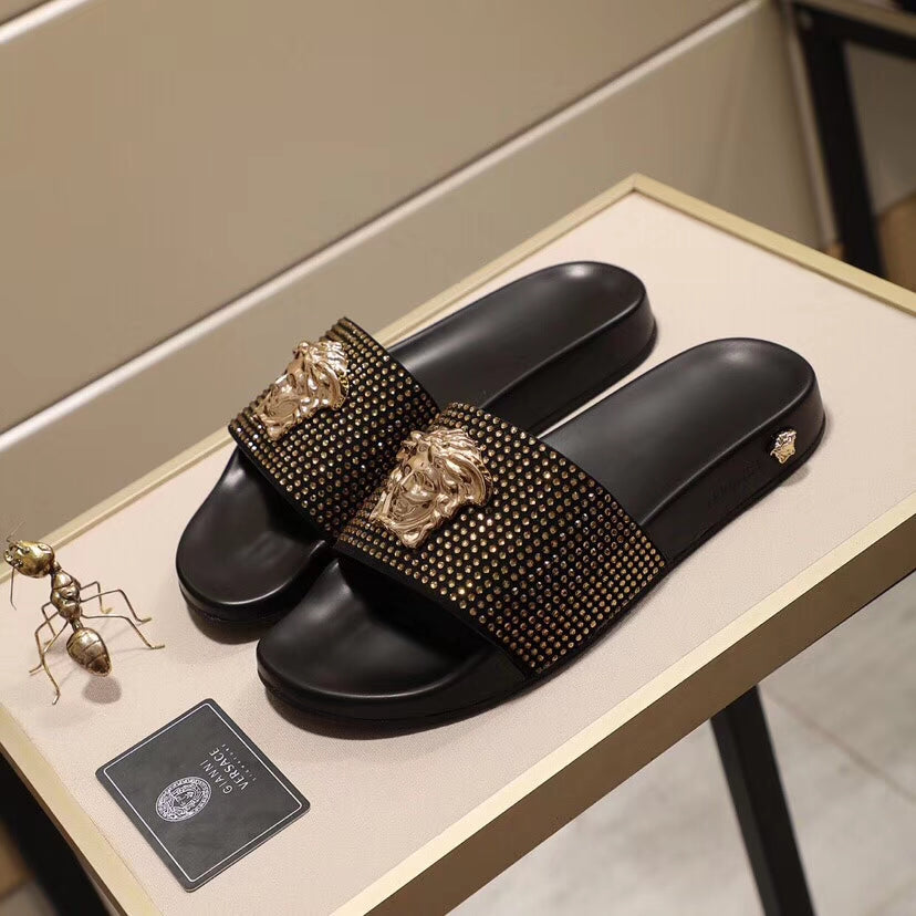 SLIDE VERSACE PREMIUM GOLD ( PRETO )