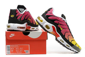 TÊNIS NIKE AIR MAX PLUS TN "RAINBOW AMARELO/ROSA"