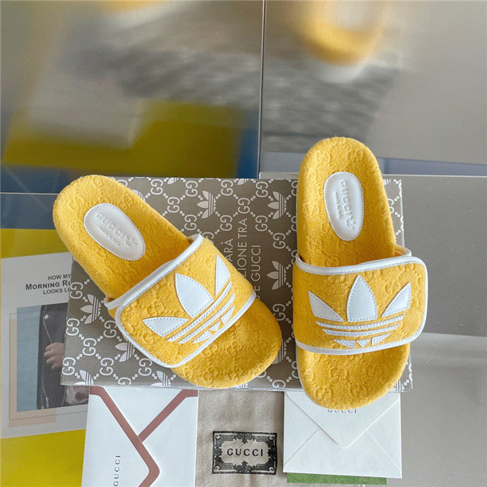 SLIDE GC x Adi ( AMARELO )