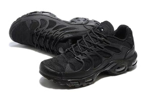 TÊNIS NIKE AIR MAX TERRASCAPE PLUS TRIPLE BLACK