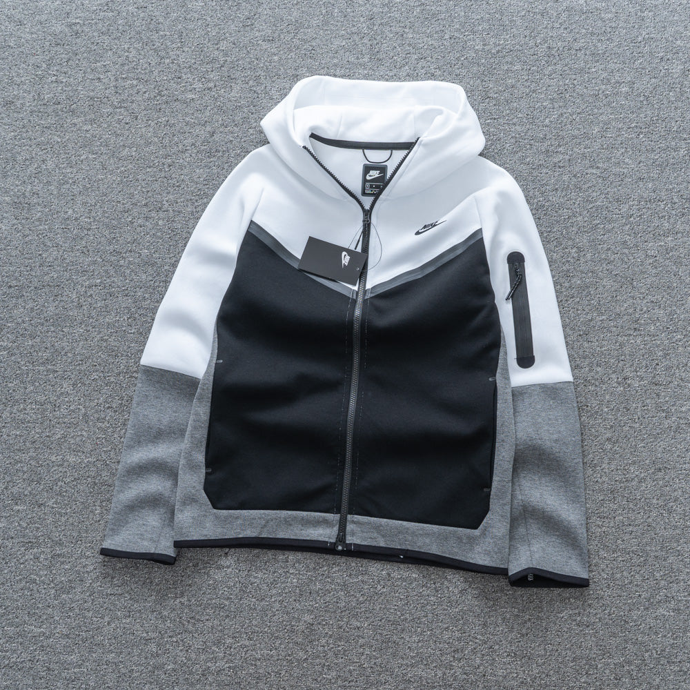 Conjunto NK Tech Fleece