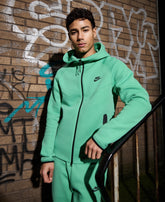 Conjunto NK Tech Fleece Verde