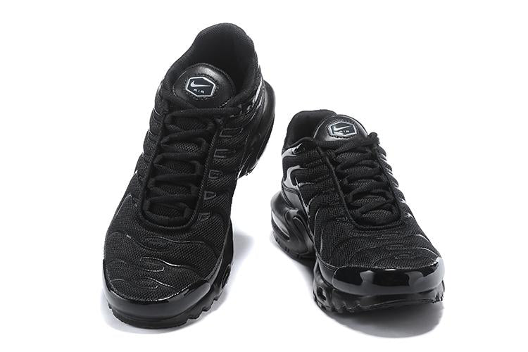 TÊNIS NIKE AIR MAX PLUS TN ALL BLACK