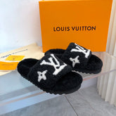 SLIDE LV PUFFER ( PRETO )