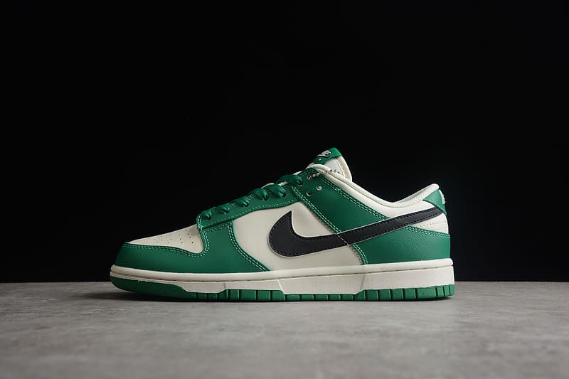 NK Dunk Low SE Lottery