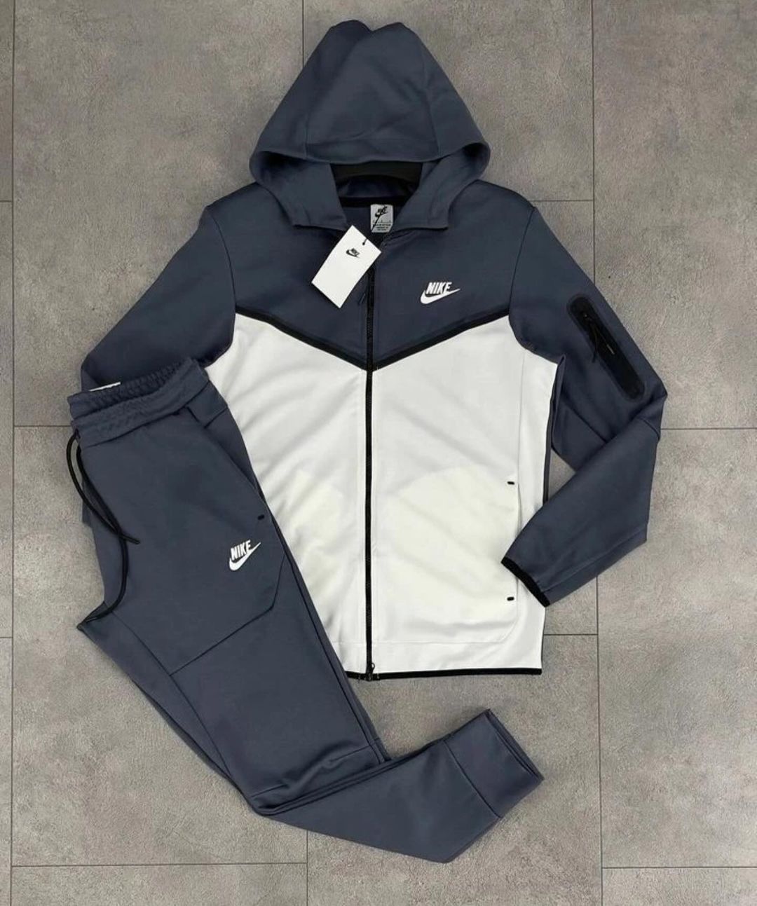 Conjunto Tech Fleece Nike