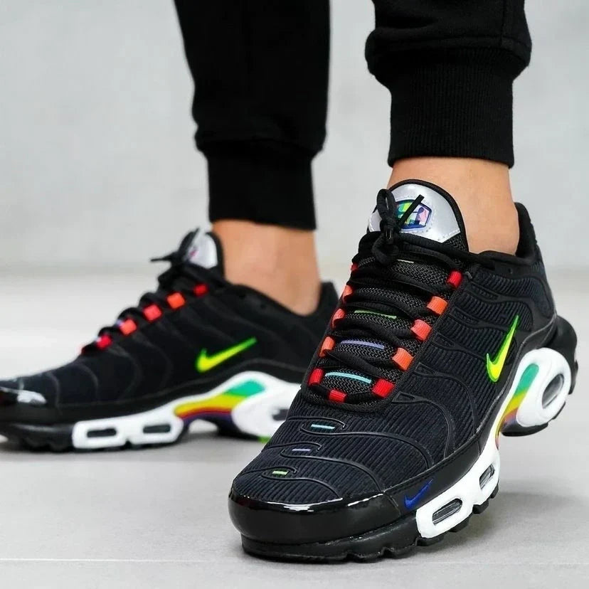 TÊNIS NIKE AIR MAX PLUS TN CORDUROY